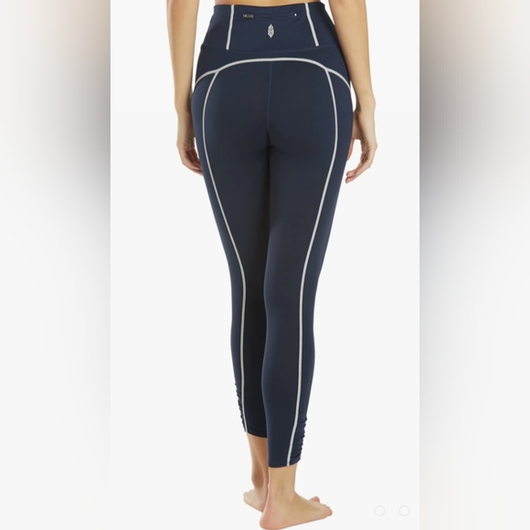 Free People Movement You're A Peach X CycleBar Leggings - Picture 4 of 14